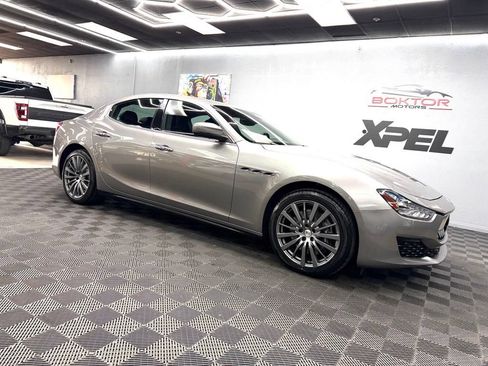 Used 2021 Maserati Ghibli RWD image 2