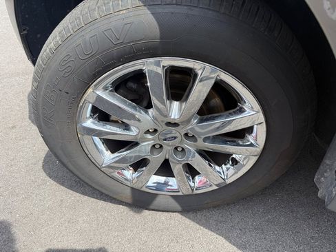 Used 2013 Ford Edge SEL image 21