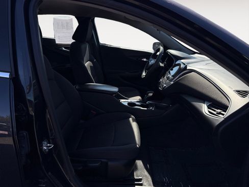 Used 2023 Chevrolet Malibu LT FWD image 19