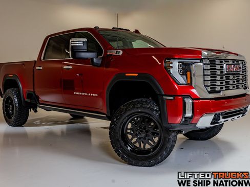 Used 2024 GMC Sierra 2500 Denali w/ Denali Reserve Package AWD/4WD image 1