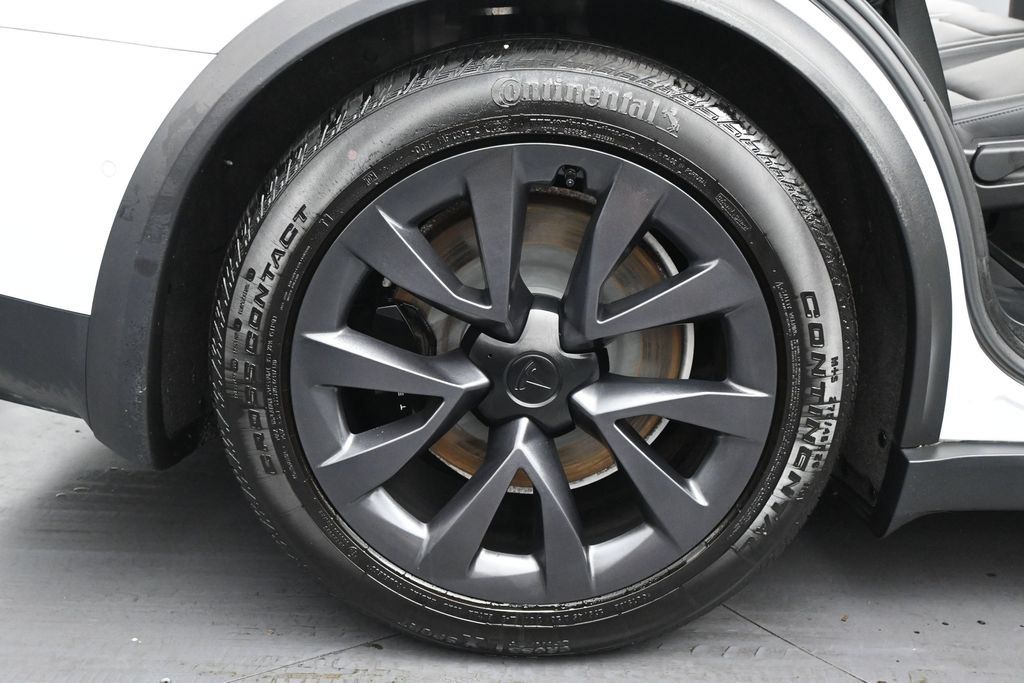 Used 2023 Tesla Model X AWD/4WD image 12