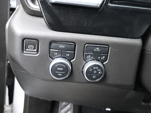 Used 2022 GMC Sierra 1500 Elevation image 29