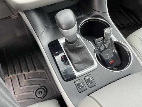 Used 2015 Toyota Highlander XLE FWD image 26