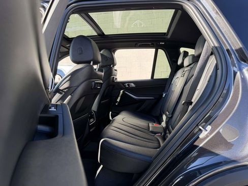 Used 2022 BMW X5 xDrive45e AWD/4WD image 27