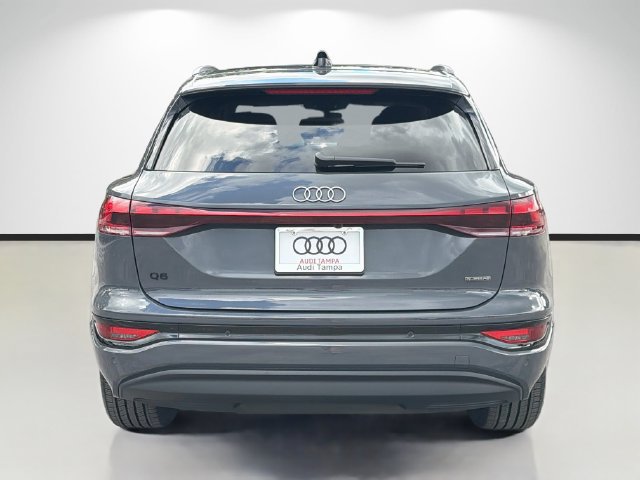 Certified 2025 Audi Q6 e-tron Premium Plus w/ Premium Plus AWD/4WD image 4