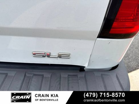 Used 2015 GMC Sierra 1500 SLE w/ SLE Value Package AWD/4WD image 12