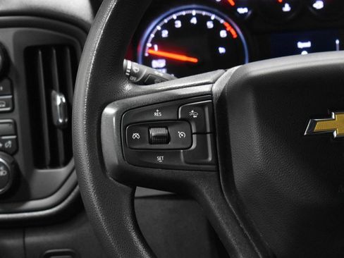 Used 2024 Chevrolet Silverado 1500 Custom image 8