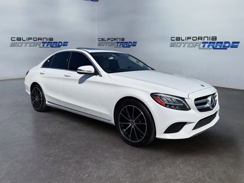 Used 2019 Mercedes-Benz C 300 Sedan image 3