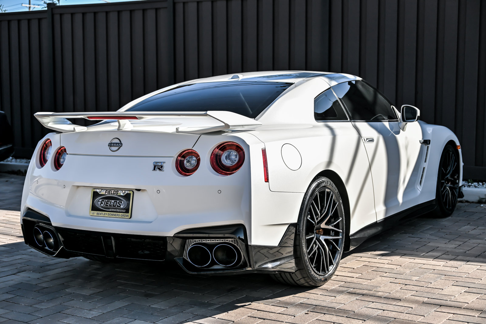 Used 2024 Nissan GT-R Premium w/ Premium Interior Package AWD/4WD image 15