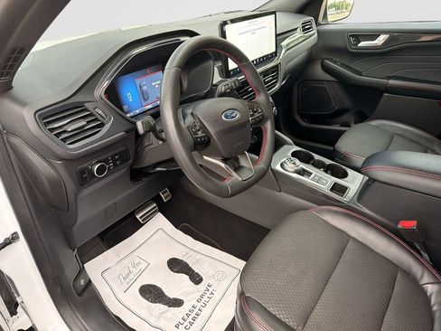Used 2023 Ford Escape ST-Line w/ Tech Pack #1 AWD/4WD image 22
