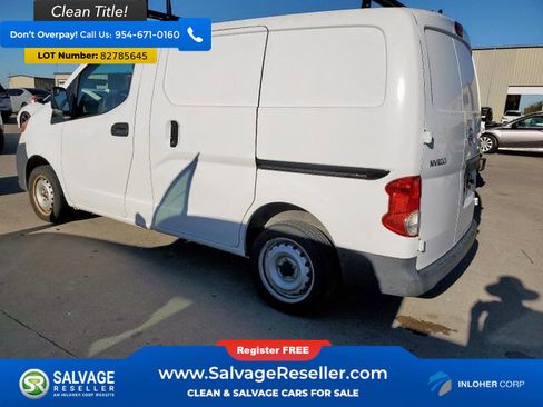 Used 2015 Nissan NV200 S image 3