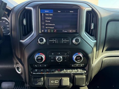 Used 2022 GMC Sierra 2500 AT4 w/ AT4 Premium Plus Package AWD/4WD image 36