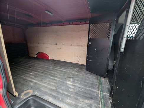 Used 2015 Chevrolet Express 2500 Extended image 13