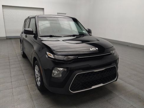 Used 2022 Kia Soul LX FWD image 13