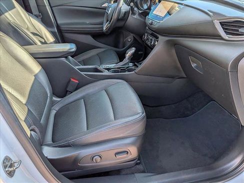 Used 2021 Buick Encore GX Essence w/ Advanced Technology Package image 22