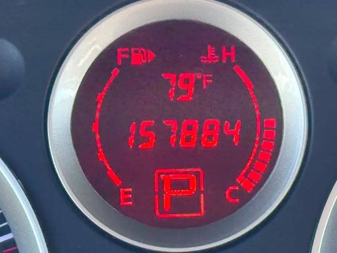 Used 2011 Nissan Sentra 2.0 SR FWD image 19