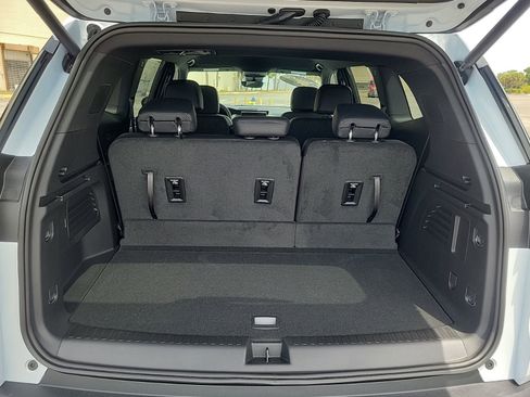 New 2026 GMC Acadia Elevation w/ Elevation Premium Package FWD image 7