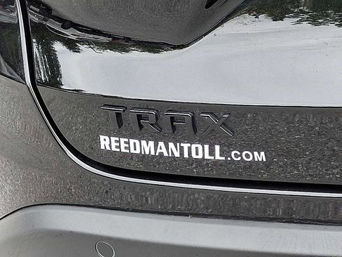 Used 2025 Chevrolet Trax RS w/ Driver Confidence Package image 38