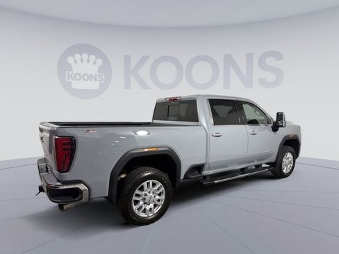 Used 2024 GMC Sierra 2500 SLT w/ SLT Premium Package image 7