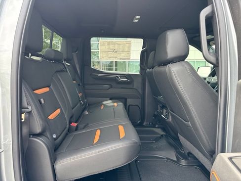 New 2026 GMC Sierra 1500 AT4 w/ AT4 Premium Package AWD/4WD image 27