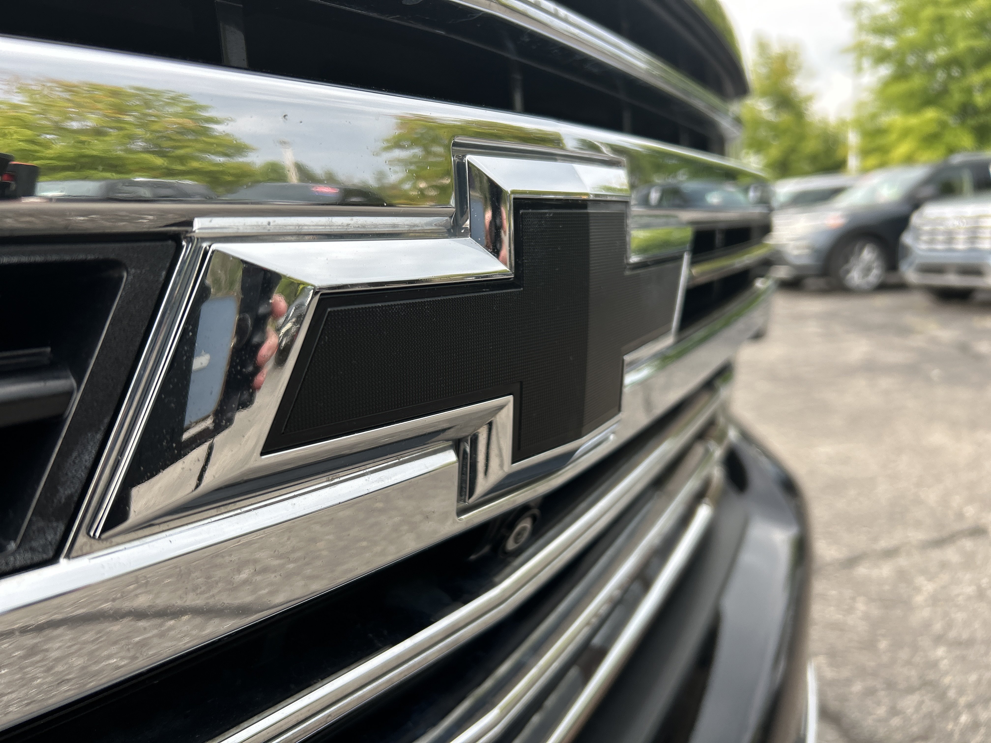Used 2020 Chevrolet Silverado 1500 High Country w/ Technology Package AWD/4WD image 25
