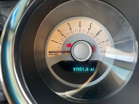 Used 2011 Ford Mustang GT Premium w/ 402A Rapid Spec Order Code image 7