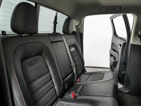 Used 2016 GMC Canyon SLE w/ All Terrain Package AWD/4WD image 19