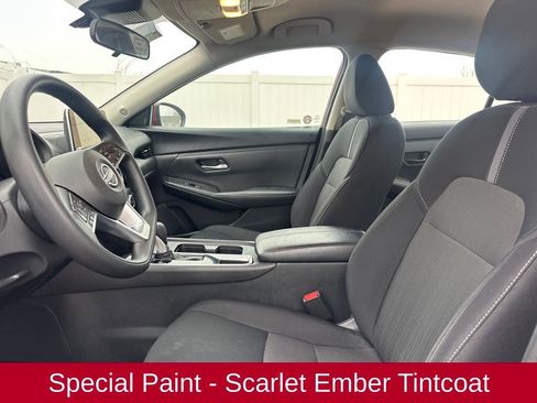 Used 2024 Nissan Sentra SV image 11