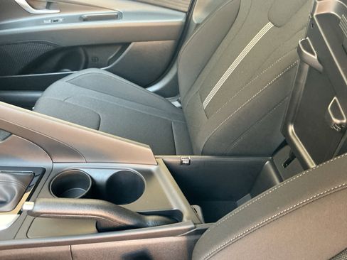New 2026 Hyundai Elantra SE FWD image 12
