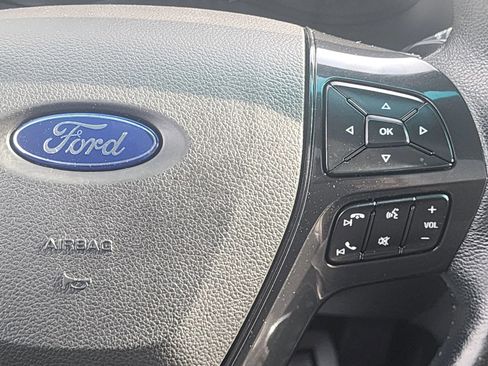 Used 2017 Ford Explorer XLT w/ Equipment Group 202A image 11