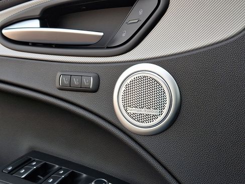 New 2025 Alfa Romeo Stelvio Sprint image 18