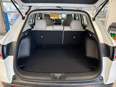 Certified 2025 Honda HR-V LX image 33