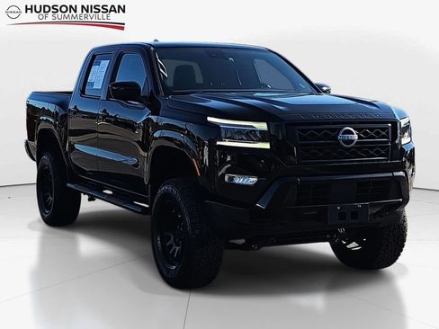 Used 2023 Nissan Frontier SV w/ Midnight Edition Package image 1