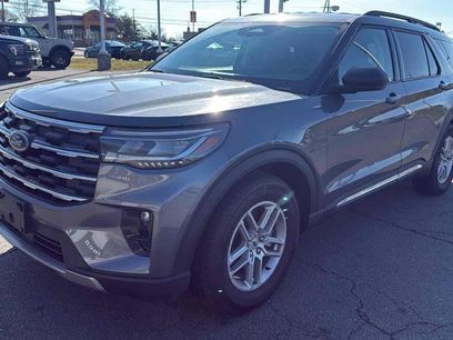 Used 2025 Ford Explorer Active w/ Active Comfort Package