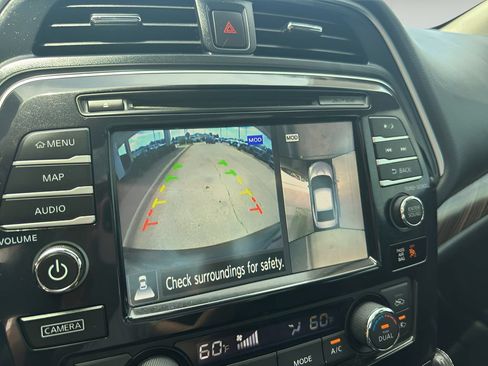 Used 2017 Nissan Maxima Platinum FWD image 28