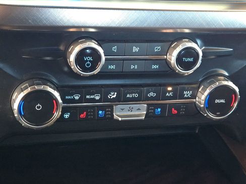 Used 2023 Ford F350 King Ranch w/ Chrome Package image 20