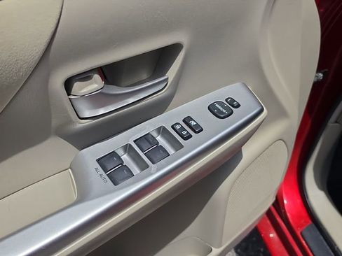Used 2014 Toyota Prius V Three FWD image 17
