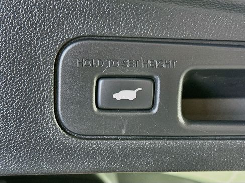 Used 2024 Acura MDX SH-AWD w/ Technology Package image 30
