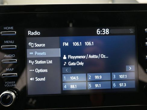 Used 2024 Toyota Camry SE FWD image 11