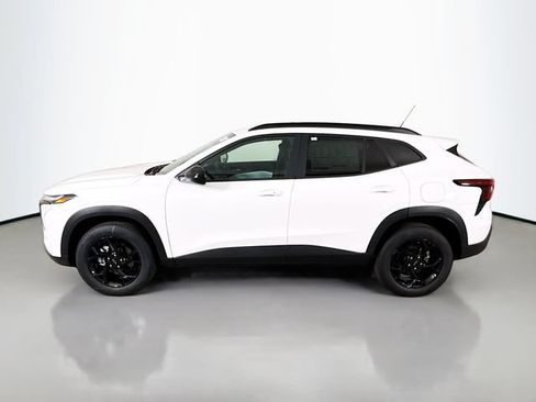 New 2026 Chevrolet Trax LT w/ Driver Confidence Package FWD image 4