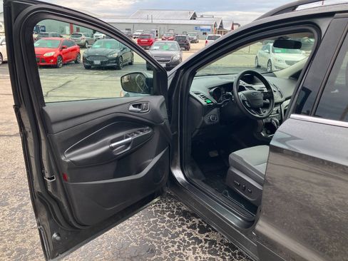 Used 2018 Ford Escape SE AWD/4WD image 9