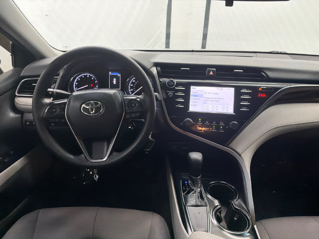 Used 2019 Toyota Camry LE FWD image 21