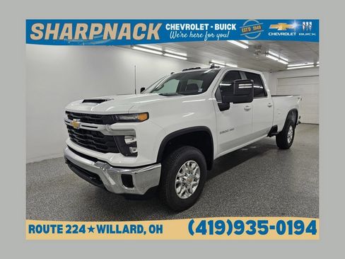 Used 2026 Chevrolet Silverado 3500 LT AWD/4WD image 1