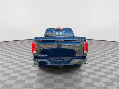 Used 2023 Chevrolet Colorado Z71 w/ Z71 Convenience Package 2 image 7