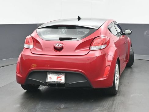Used 2014 Hyundai Veloster w/ Style Package 02 FWD image 4