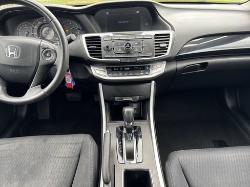 Used 2014 Honda Accord Sport image 16