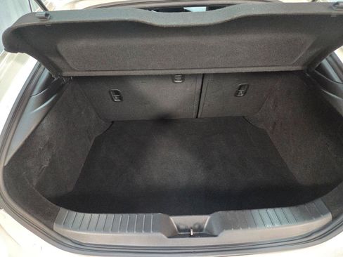 Used 2022 MAZDA MAZDA3 s FWD image 9