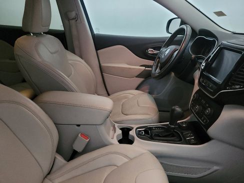 Used 2019 Jeep Cherokee Limited w/ Luxury Group AWD/4WD image 21