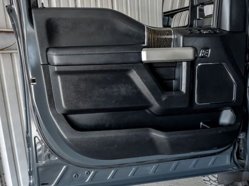 Used 2021 Ford F350 Lariat w/ Lariat Ultimate Package AWD/4WD image 44