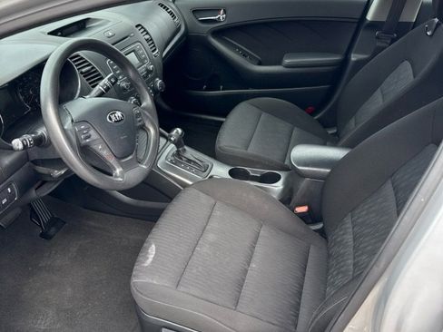 Used 2016 Kia Forte LX image 6